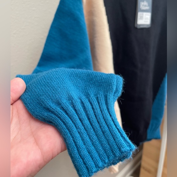 Super Soft Color Block Knit Mock Sweater - Picture 4 of 9